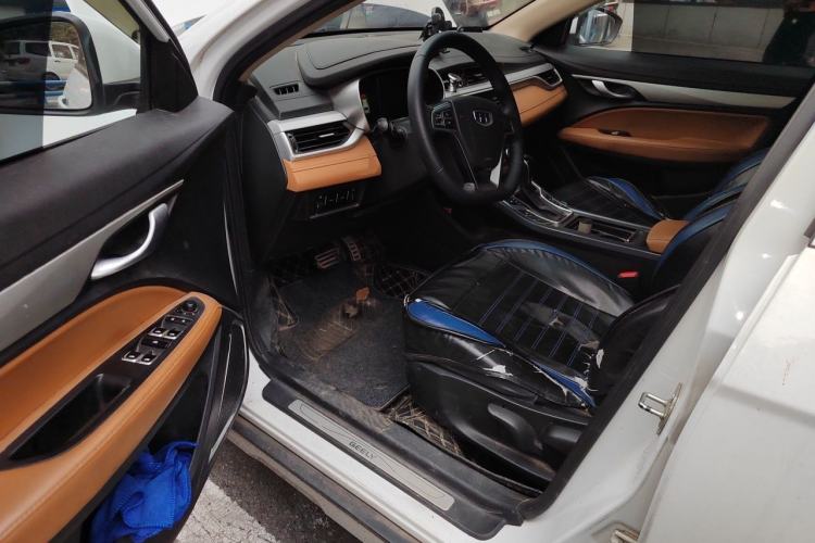 Used Geely Auto Vision S1 2018 1.4T CVT FENGXING Model Interior 3