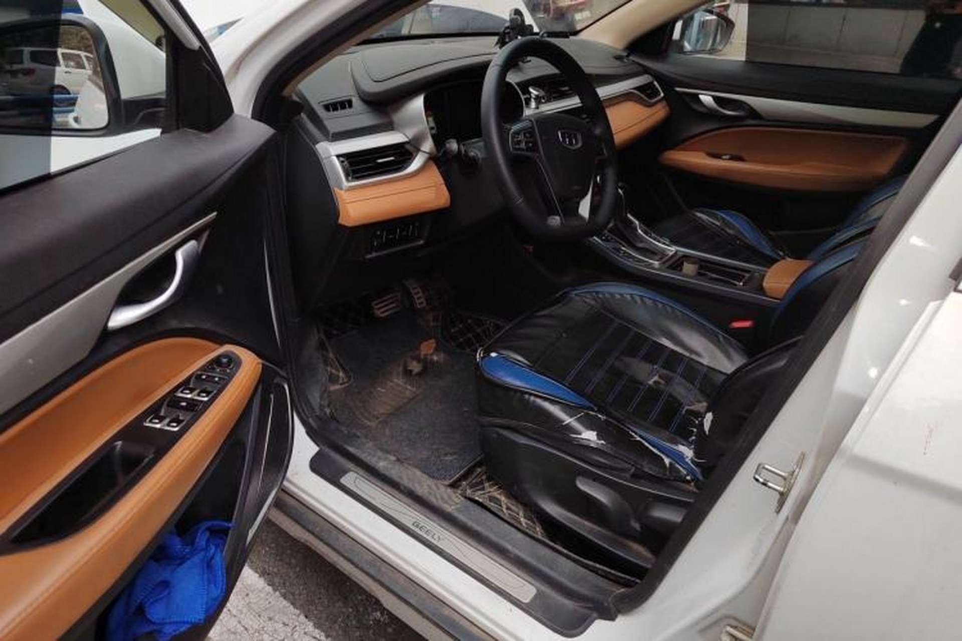 Used Geely Auto Vision S1 2018 1.4T CVT FENGXING Model Interior 3