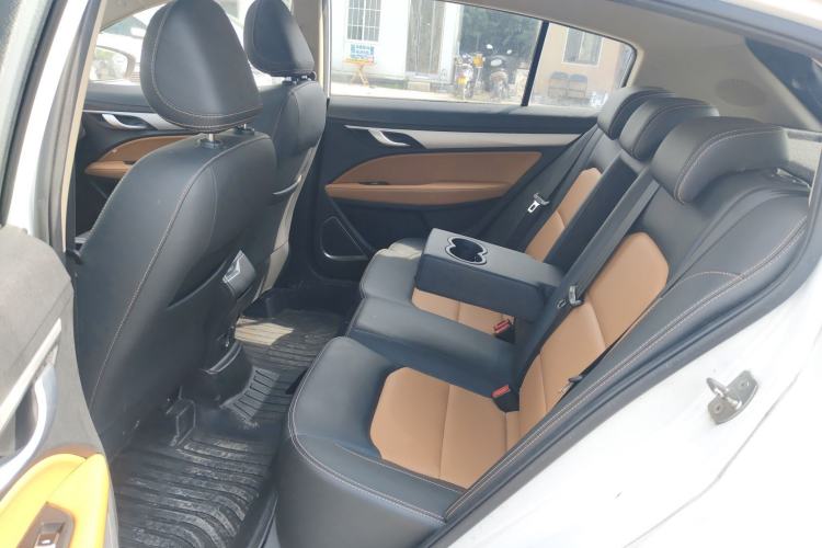 Used Geely Auto Vision S1 2018 1.4T CVT FENGXING Model Interior 3
