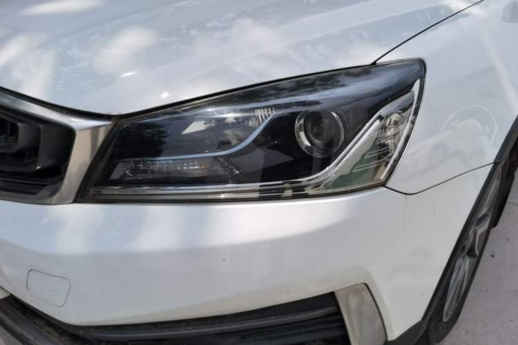 Used Geely Auto Vision S1 2018 1.4T CVT Fengchi Model Left Front Headlight