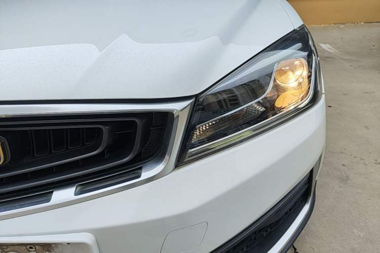 Used Geely Auto Vision S1 2018 1.5L Manual FENGXING Model Left Front Headlight