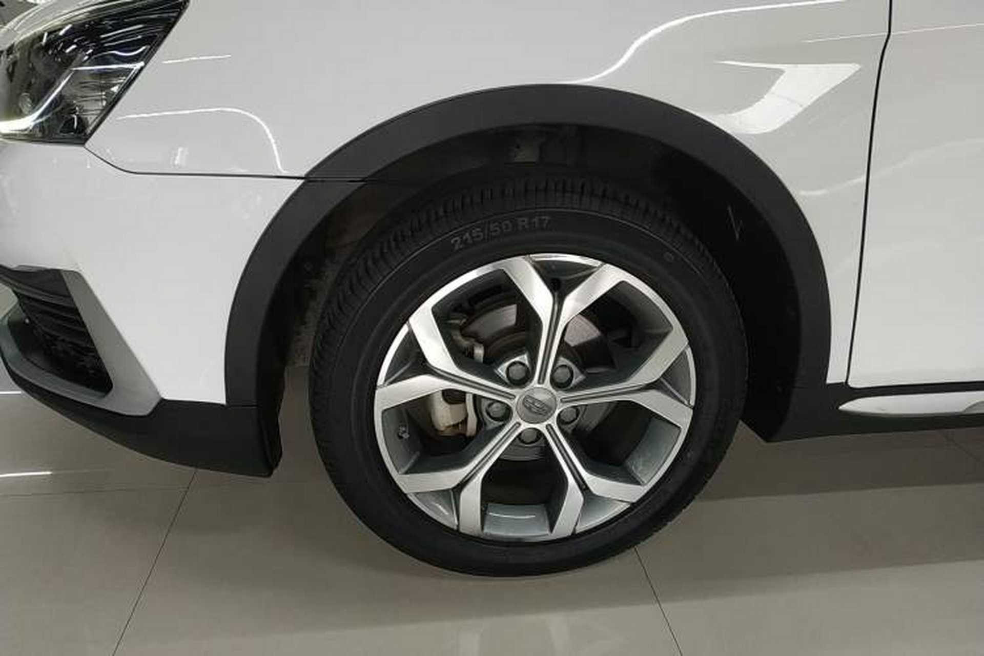 Used Geely Auto Vision S1 2018 1.5L CVT FENGXING Model Left Front Wheel Hub