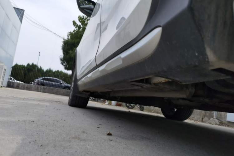 Used Geely Auto Vision S1 2018 1.4T CVT Fengchi Model Left Side Sill