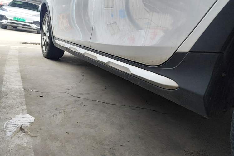Used Geely Auto Vision S1 2018 1.4T CVT Fengchi Model Left Side Sill