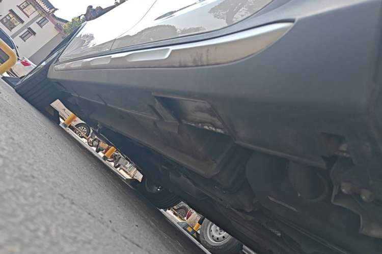 Used Geely Auto Vision S1 2018 1.4T CVT FENGXING Model Left Side Sill