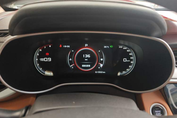 Used Geely Auto Vision S1 2018 1.4T CVT FENGXING Model Odometer Close Up