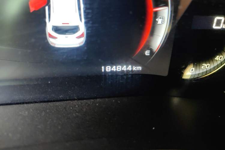 Used Geely Auto Vision S1 2018 1.4T CVT FENGXING Model Odometer Close Up