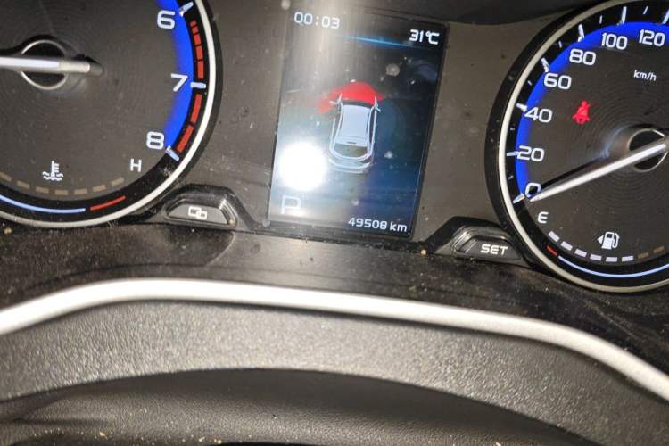 Used Geely Auto Vision S1 2018 1.5L CVT Fongchi Model Odometer Close Up