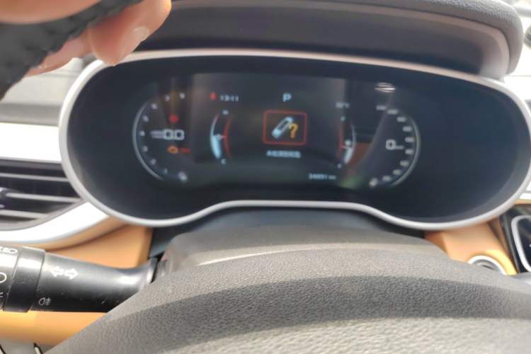Used Geely Auto Vision S1 2018 1.4T CVT Fēngruì Model Odometer Close Up
