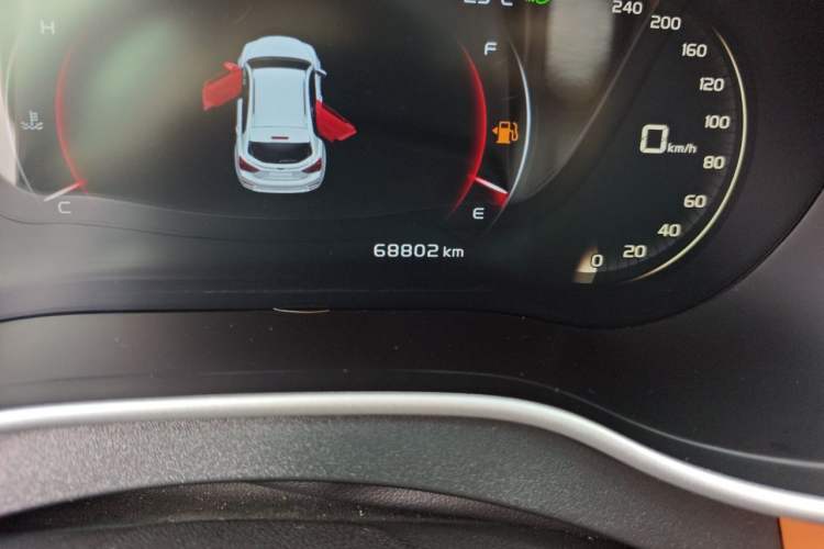Used Geely Auto Vision S1 2018 1.4T CVT FENGXING Model Odometer Close Up