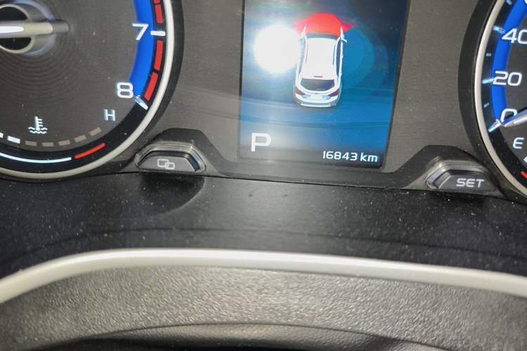 Used Geely Auto Vision S1 2018 1.4T CVT Fengchi Model Odometer Close Up