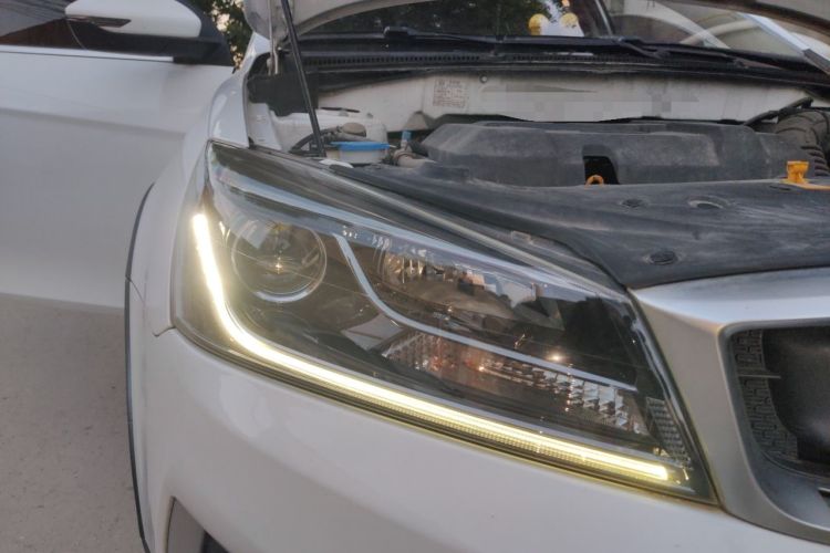Used Geely Auto Vision S1 2018 1.5L Manual FENGXING Model Right Front Headlight