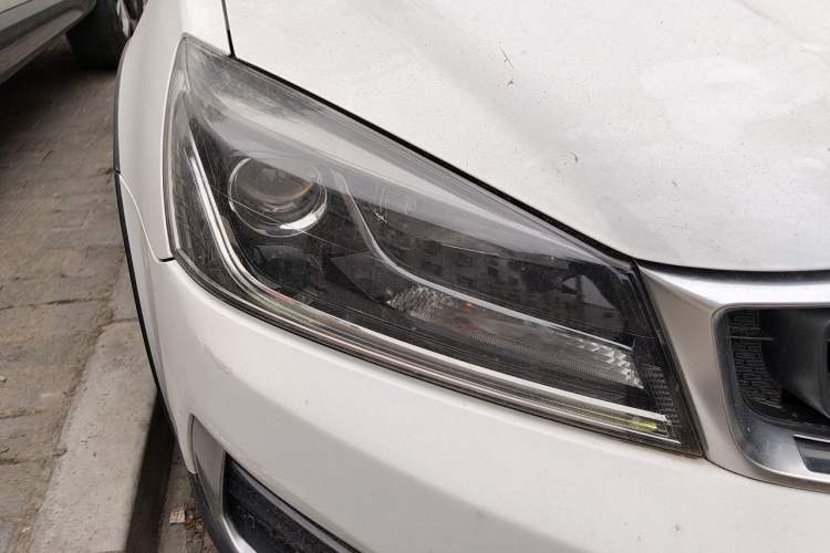 Used Geely Auto Vision S1 2018 1.5L CVT Fongchi Model Right Front Headlight