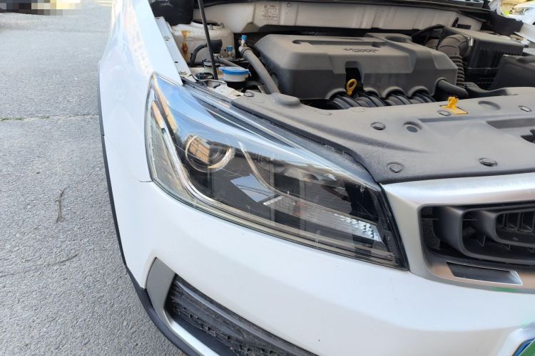 Used Geely Auto Vision S1 2018 1.5L Manual FENGSHANG Model Right Front Headlight