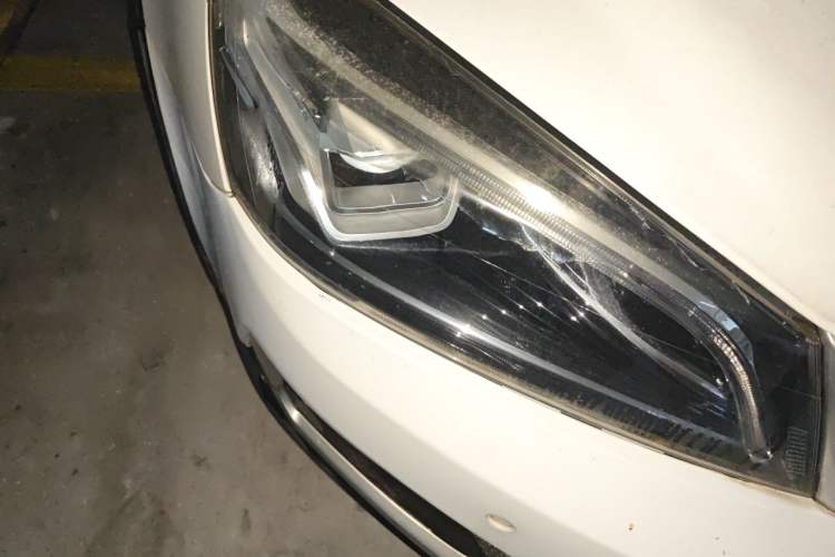 Used Geely Auto Vision S1 2018 1.4T CVT Fēngruì Model Right Front Headlight