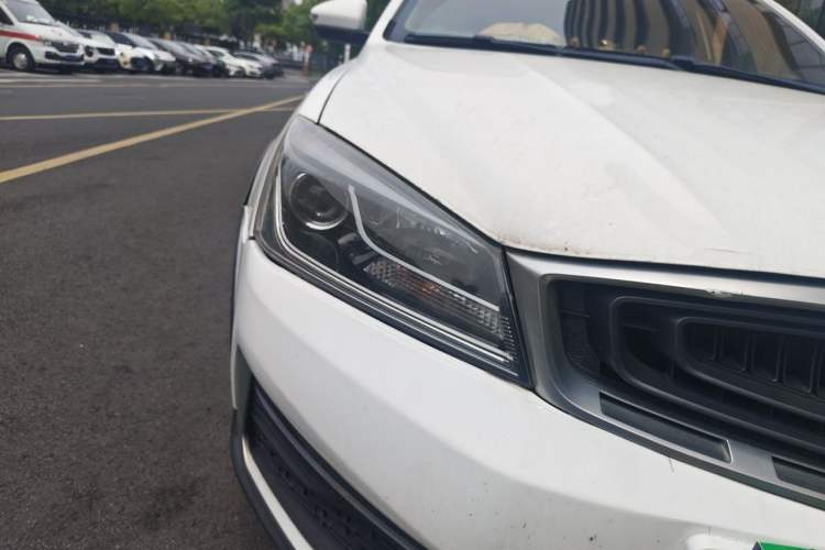 Used Geely Auto Vision S1 2018 1.5L Manual Fong Chi Model Right Front Headlight