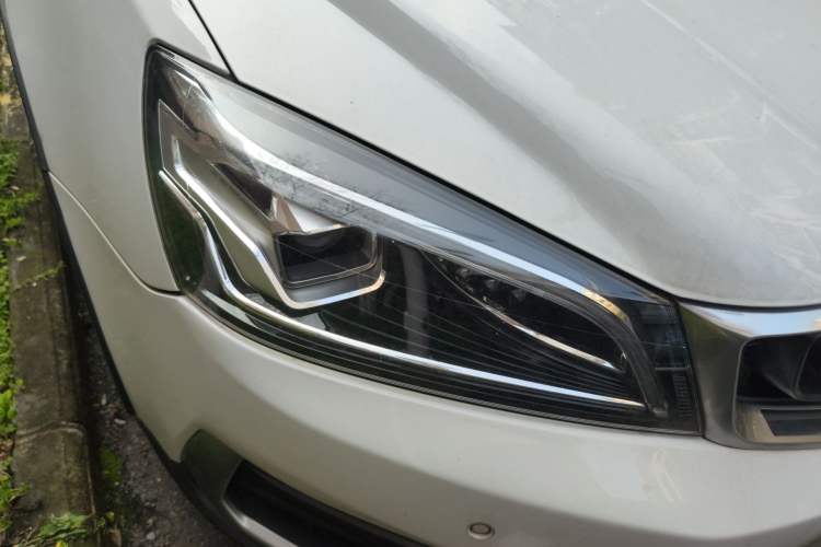 Used Geely Auto Vision S1 2018 1.4T CVT Fēngruì Model Right Front Headlight