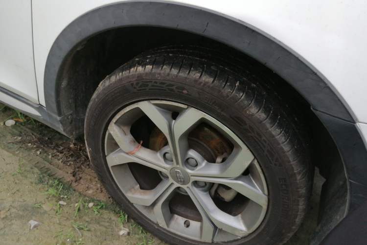 Used Geely Auto Vision S1 2018 1.5L Manual FENGXING Model Right Front Wheel Hub