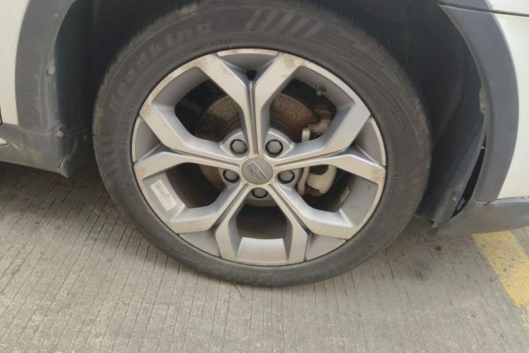 Used Geely Auto Vision S1 2018 1.5L CVT FENGXING Model Right Front Wheel Hub