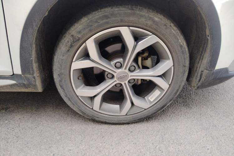 Used Geely Auto Vision S1 2018 1.5L Manual FENGXING Model Right Front Wheel Hub