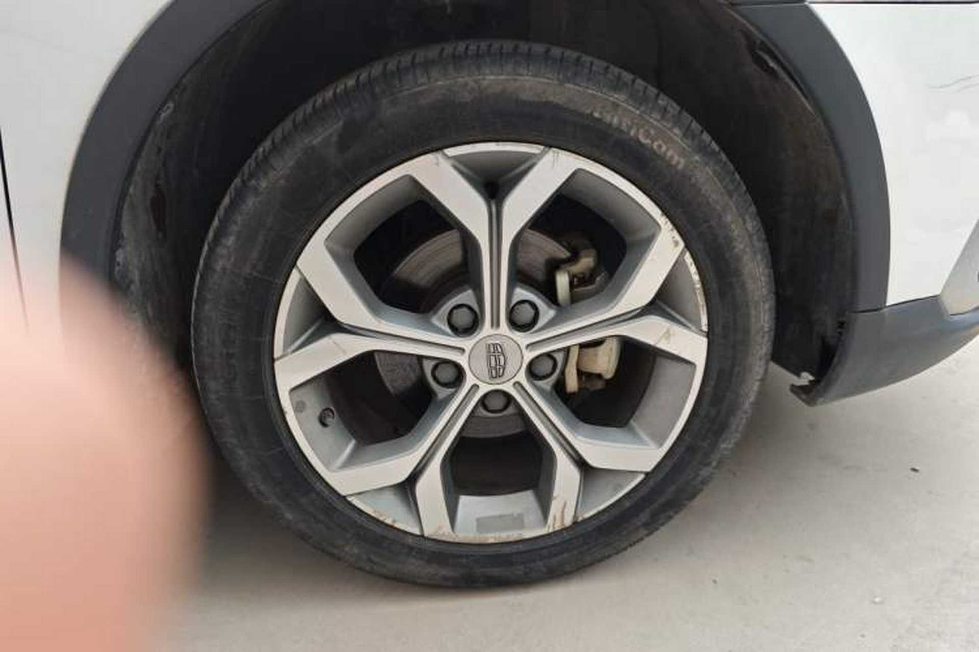 Used Geely Auto Vision S1 2018 1.5L CVT FENGXING Model Right Front Wheel Hub