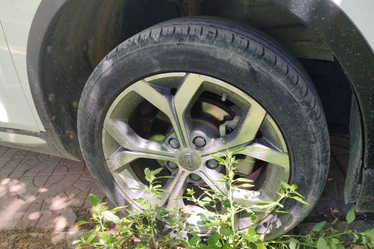 Used Geely Auto Vision S1 2018 1.5L Manual FENGXING Model Right Front Wheel Hub