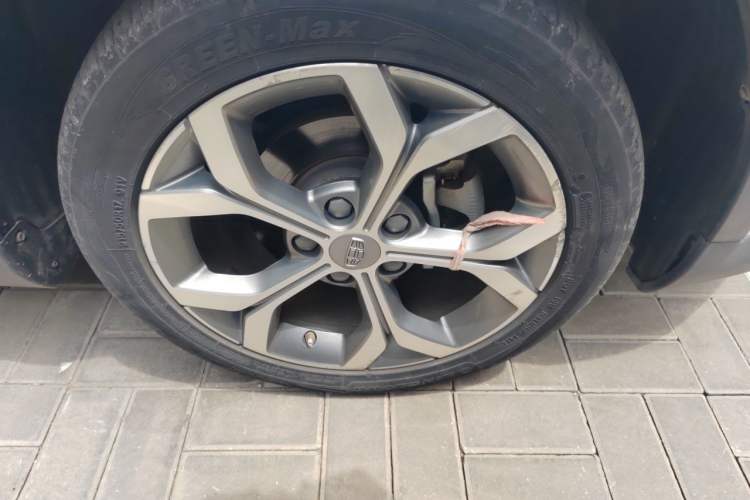 Used Geely Auto Vision S1 2018 1.4T CVT Fēngruì Model Right Front Wheel Hub