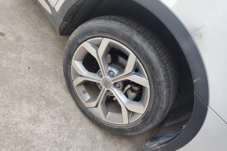 Used Geely Auto Vision S1 2018 1.4T CVT Fēngruì Model Right Front Wheel Hub