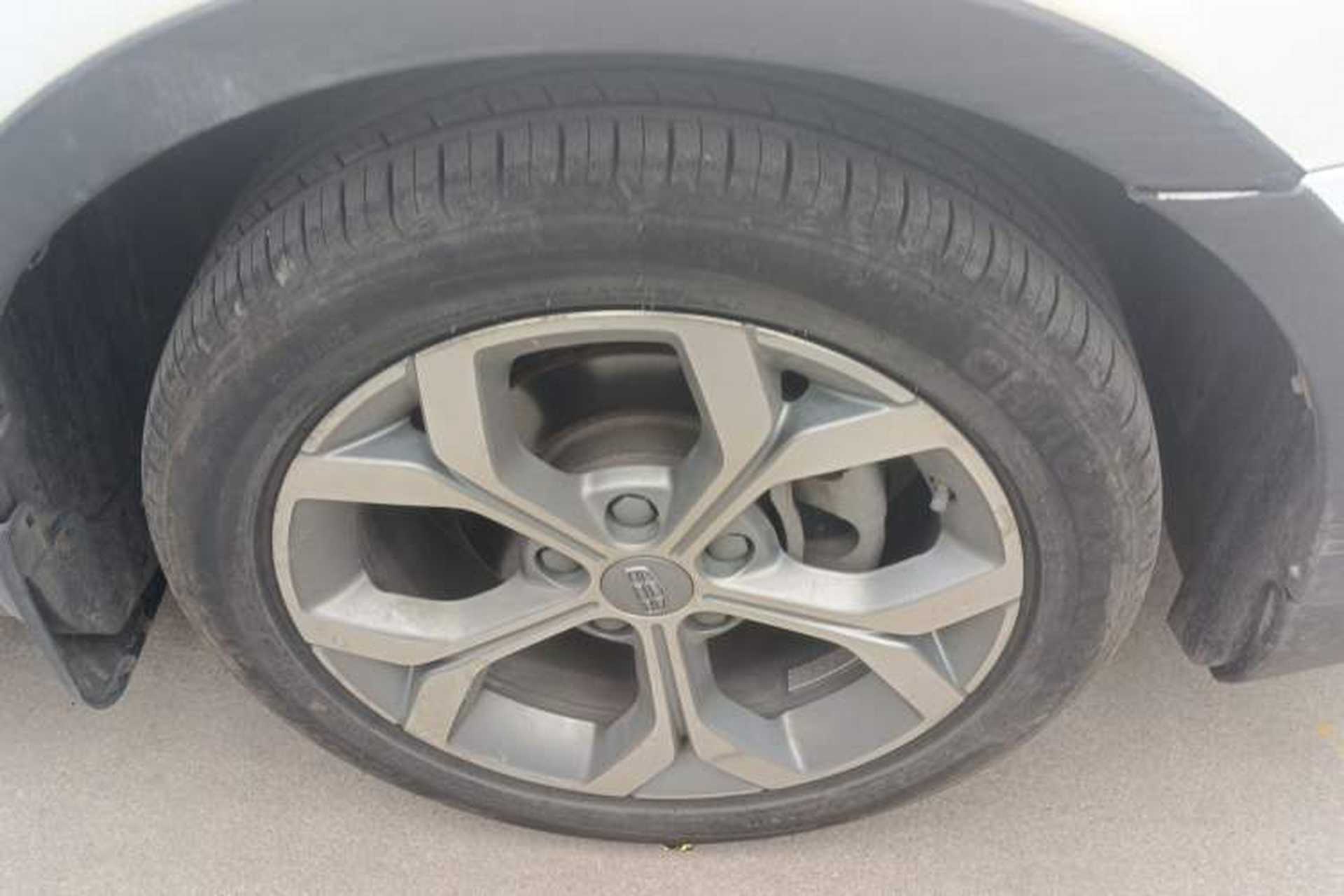 Used Geely Auto Vision S1 2018 1.4T CVT FENGXING Model Right Front Wheel Hub