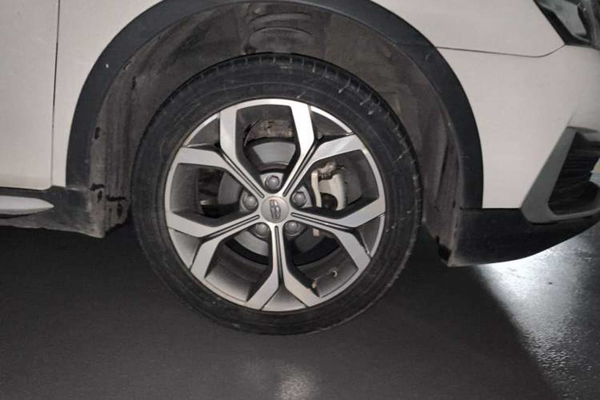 Used Geely Auto Vision S1 2018 1.4T CVT Fēngruì Model Right Front Wheel Hub