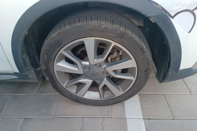 Used Geely Auto Vision S1 2018 1.5L Manual Fong Chi Model Right Front Wheel Hub