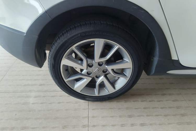 Used Geely Auto Vision S1 2018 1.5L CVT Fongchi Model Right Rear Wheel Hub
