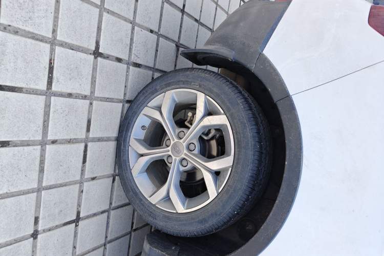 Used Geely Auto Vision S1 2018 1.4T CVT FENGXING Model Right Rear Wheel Hub