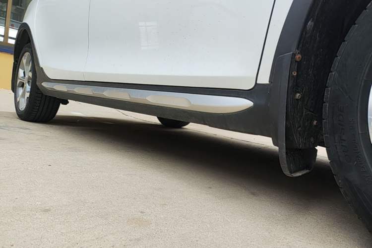 Used Geely Auto Vision S1 2018 1.5L Manual FENGXING Model Right Side Sill