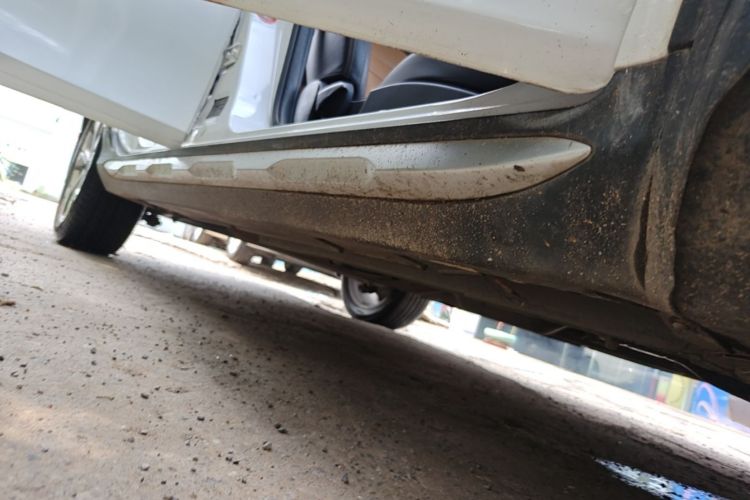 Used Geely Auto Vision S1 2018 1.4T CVT FENGXING Model Right Side Sill