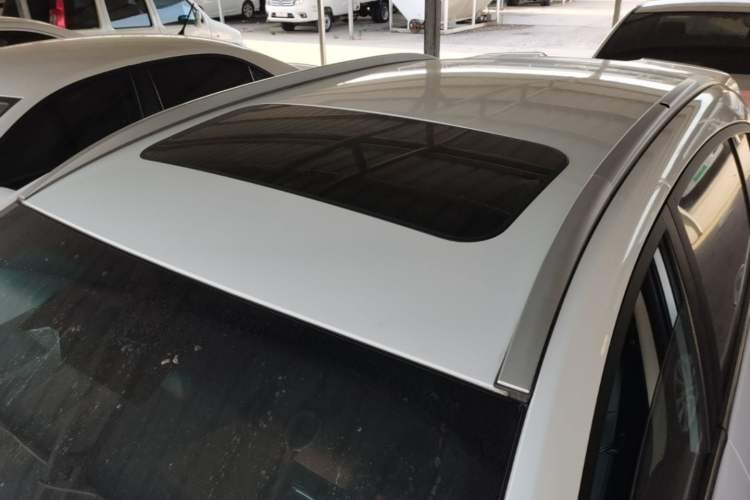 Used Geely Auto Vision S1 2018 1.4T CVT FENGXING Model Roof