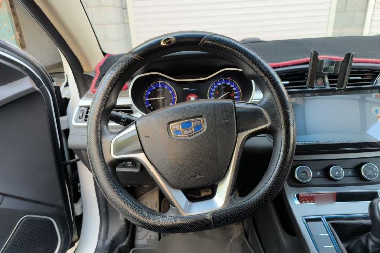 Used Geely Auto Vision S1 2018 1.5L Manual FENGSHANG Model Steering Wheel