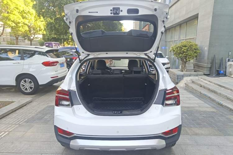 Used Geely Auto Vision S1 2018 1.5L Manual Fong Chi Model Trunk