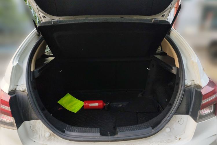 Used Geely Auto Vision S1 2018 1.4T CVT Fengchi Model Trunk