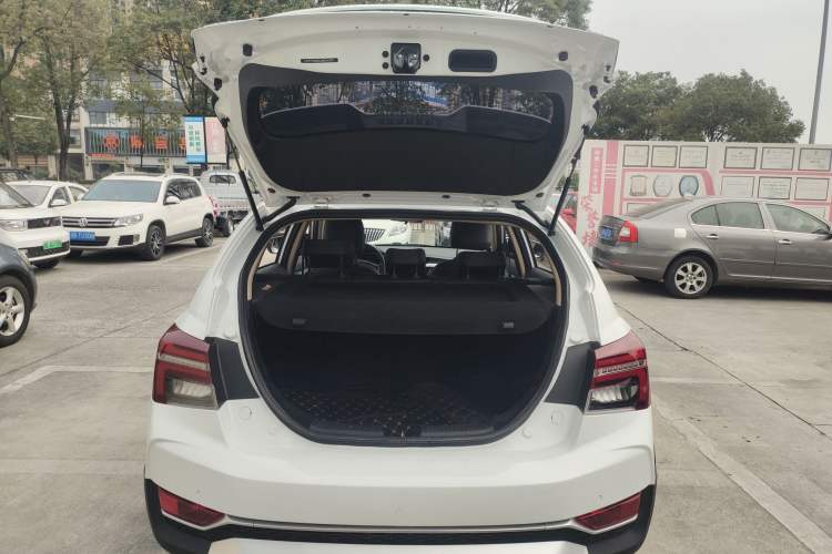 Used Geely Auto Vision S1 2018 1.5L Manual FENGXING Model Trunk