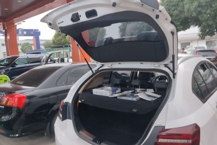 Used Geely Auto Vision S1 2018 1.5L CVT FENGXING Model Trunk
