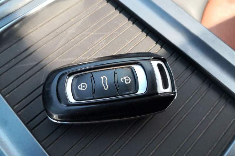 Used Geely Auto Vision S1 2018 1.5L CVT FENGXING Model Vehicle Key