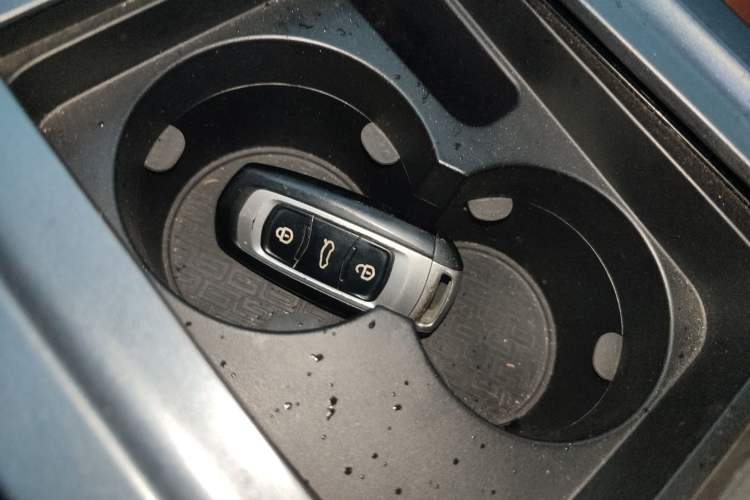 Used Geely Auto Vision S1 2018 1.5L CVT FENGXING Model Vehicle Key