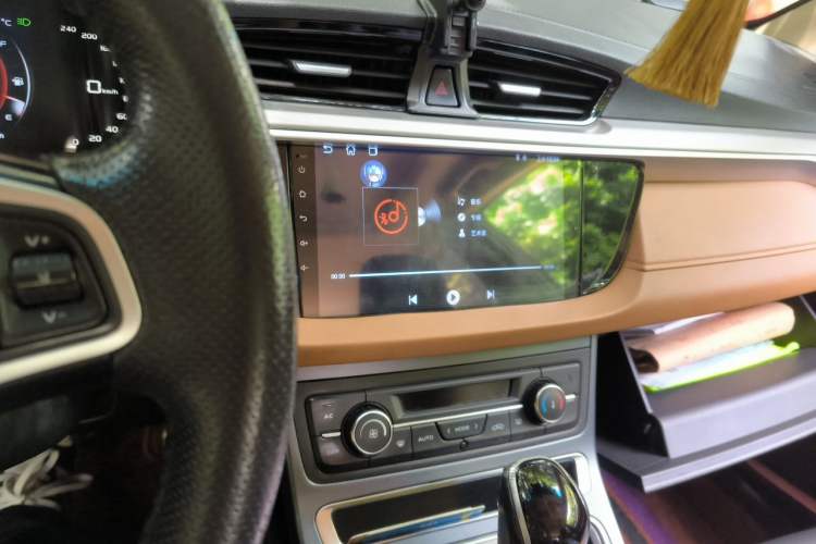 Used Geely Auto Vision S1 2018 1.4T CVT FENGXING Model Audio And AC Panel