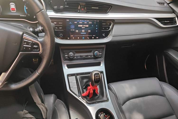 Used Geely Auto Vision S1 2018 1.5L Manual FENGXING Model Audio And AC Panel