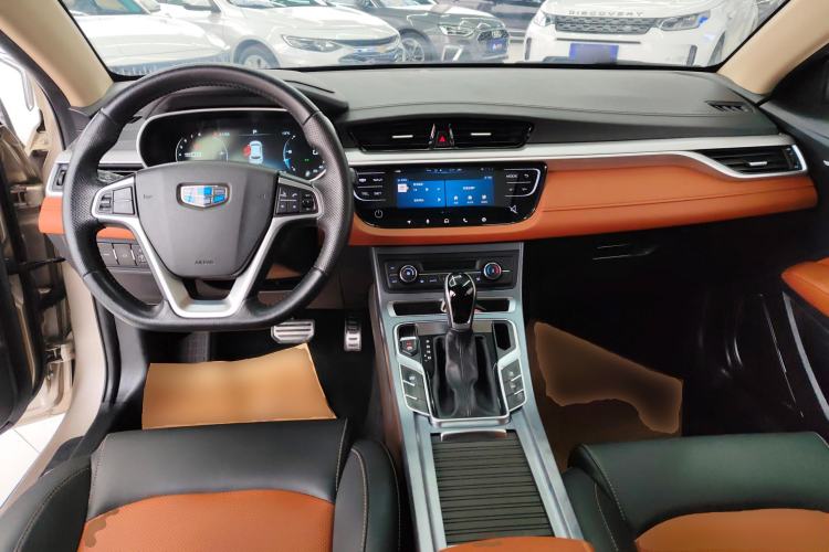 Used Geely Auto Vision S1 2018 1.5L CVT FENGXING Model Center Console