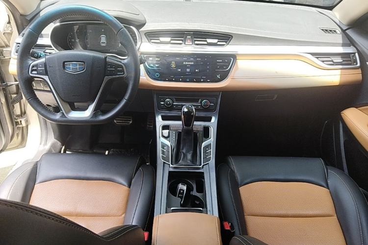 Used Geely Auto Vision S1 2018 1.4T CVT FENGXING Model Center Console