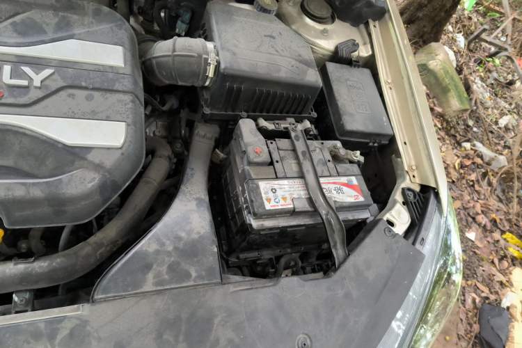 Used Geely Auto Vision S1 2018 1.4T CVT FENGXING Model Engine Bay Left
