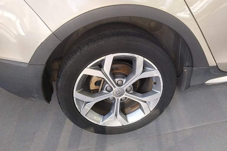 Used Geely Auto Vision S1 2018 1.4T CVT FENGXING Model Exterior 5