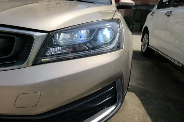 Used Geely Auto Vision S1 2018 1.4T CVT FENGXING Model Left Front Headlight
